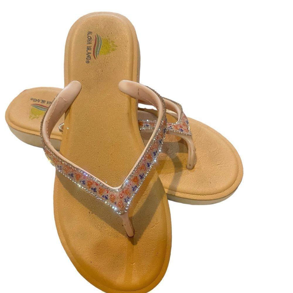 Aloha Island Women 10M Tan/Rhinestones /  Flip Flops Medallion at Toe Post
